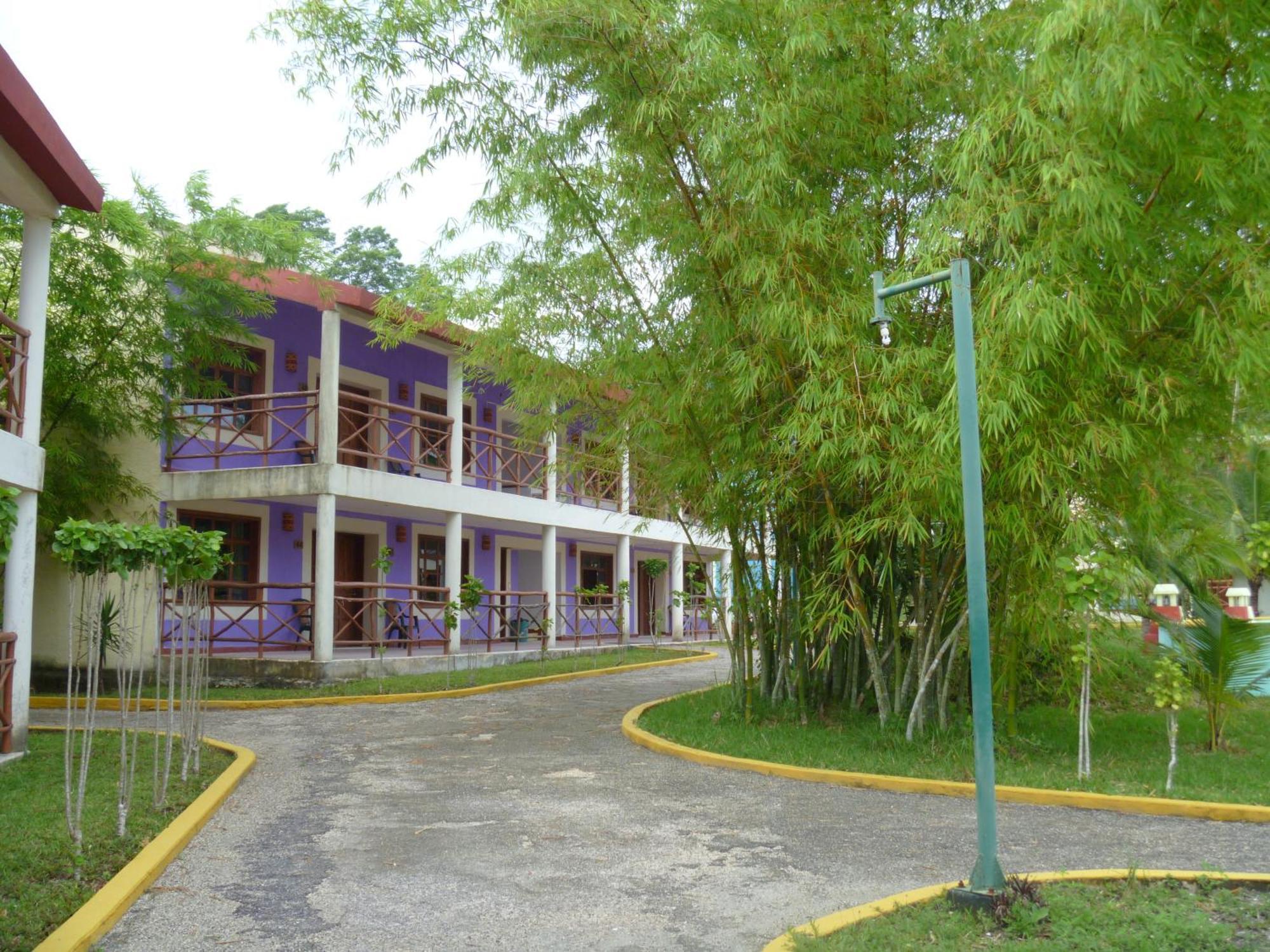 Hotel Debliz ซปูฆิล ภายนอก รูปภาพ
