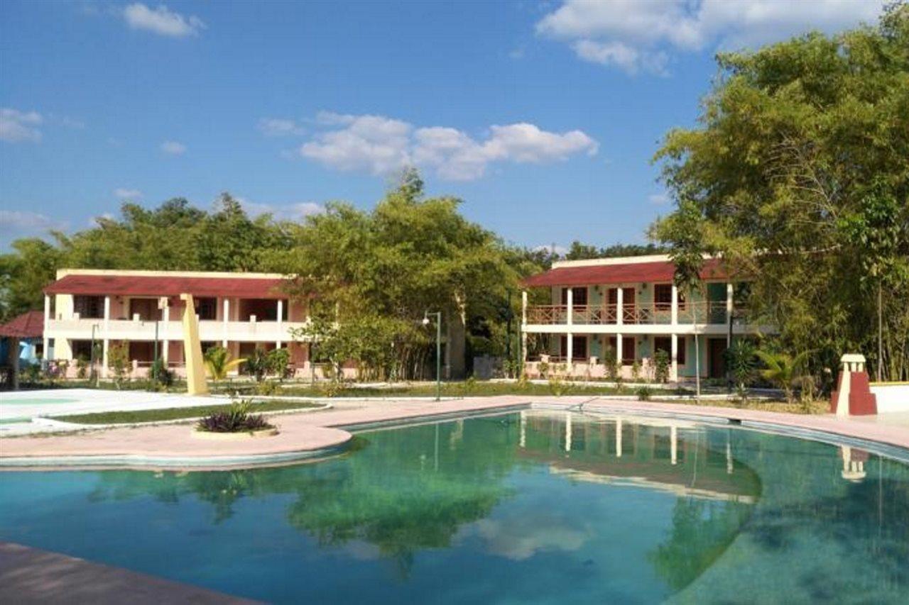 Hotel Debliz ซปูฆิล ภายนอก รูปภาพ